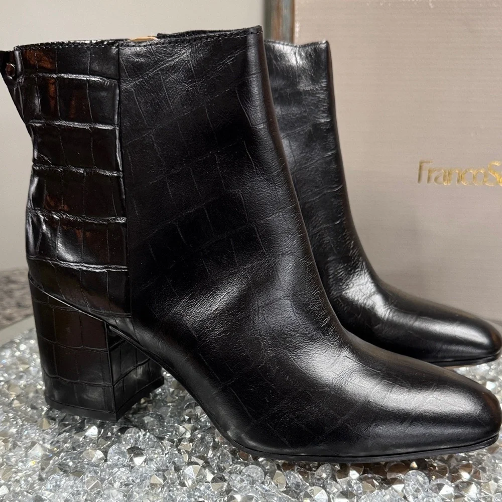 Franco Sarto Black Croc-Textured Leather Block Heel Ankle Boots NEW 8